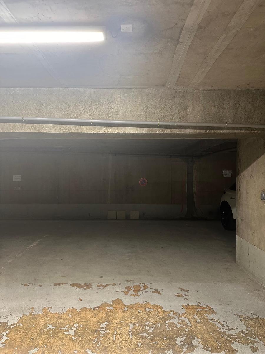 Parking en Location à Avignon / 15m2